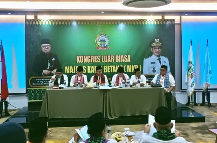Majelis Kaum Betawi Berubah Menjadi LAKB, Fauzi Bowo Dikukuhkan sebagai Ketua Dewan Adat