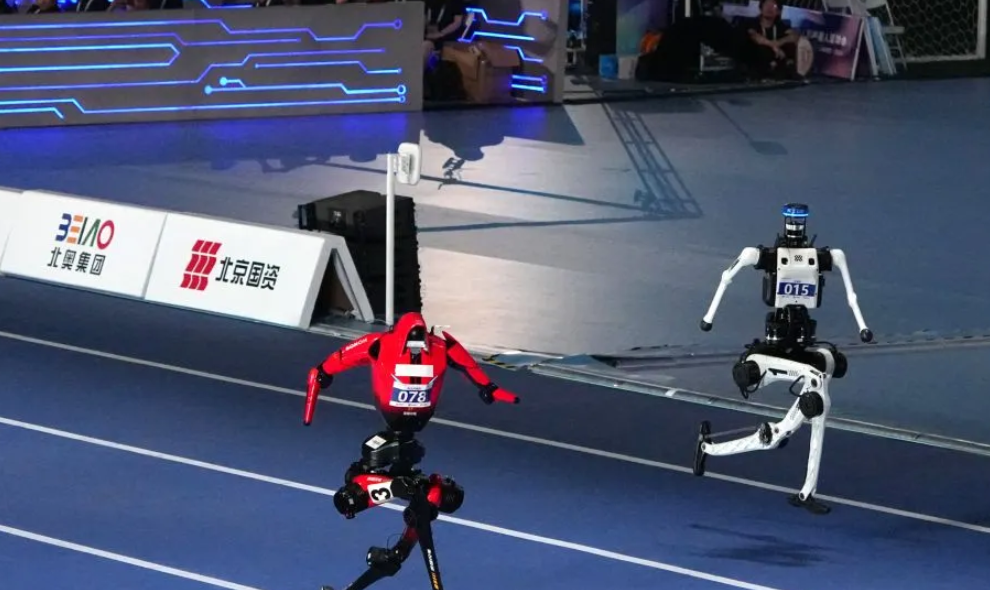 Robot Humanoid Berlari 9,39 Detik di Beijing, Lampaui Rekor Dunia 100 Meter Usain Bolt