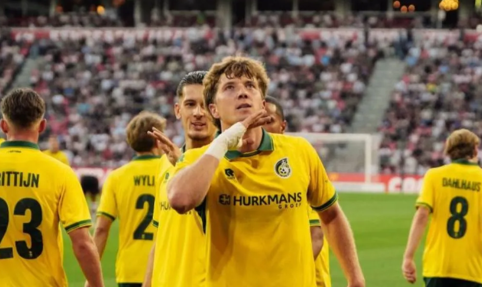Ole Romeny Dikartu Merah, Fortuna Sittard Takluk 0-2 dari AZ Alkmaar