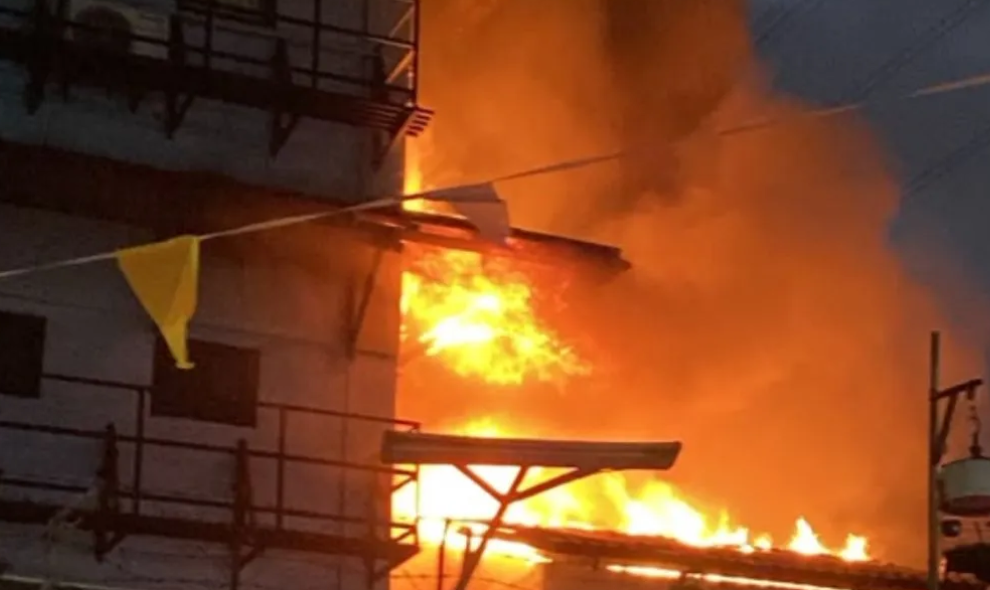 Kebakaran Gudang di St. Petersburg Meluas Drastis hingga 60 Ribu Meter Persegi