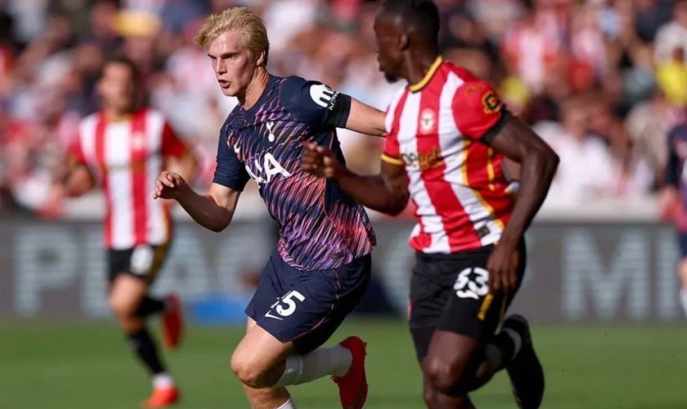 Brentford Hajar Tottenham Hotspur 3-0, Kinsky Dua Kali Lakukan Kesalahan Fatal