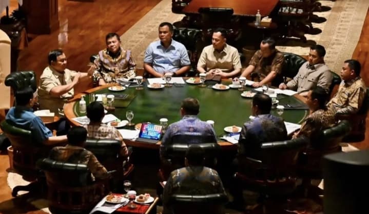 Prabowo Pimpin Ratas di Hambalang, Perintahkan Penguatan Penanganan Karhutla dan Bencana NTT