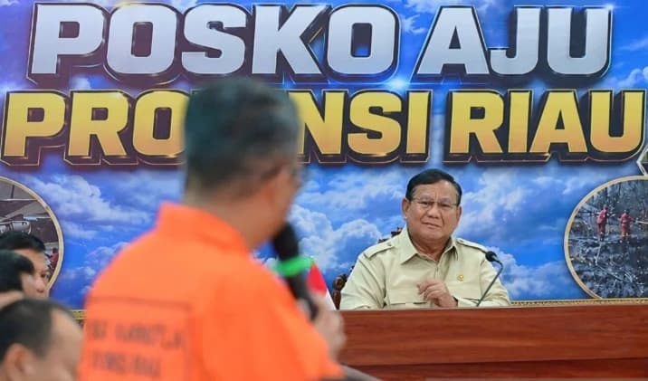 Presiden Prabowo Tinjau Karhutla Riau dan Pastikan Penanganan Berjalan Cepat