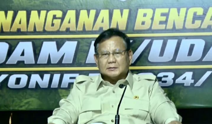 Prabowo Memimpin Rapat Penanganan Gempa NTT Seusai Tiba di Nagekeo
