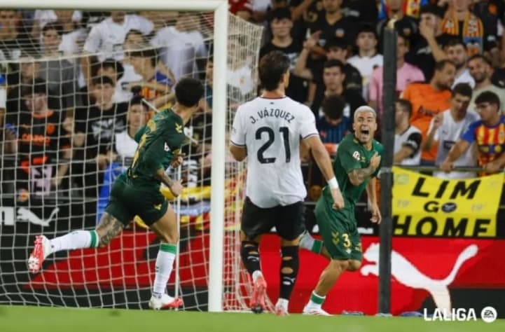 Pablo Garcia Cetak Gol Menit Akhir, Real Betis Taklukkan Valencia 1-0 di Mestalla