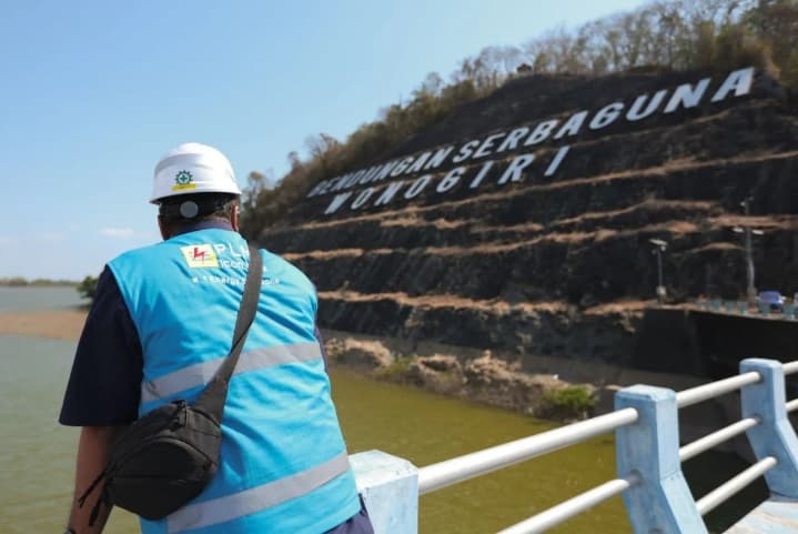 PLTS Terapung Gajah Mungkur Mulai Dibangun, Investasi Rp1,6 Triliun dan Ditargetkan Beroperasi pada 2027