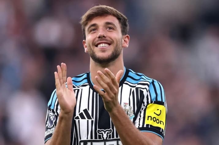 Newcastle United Resmi Boyong Nico Gonzalez dari Manchester City dengan Transfer Rp1,25 Triliun