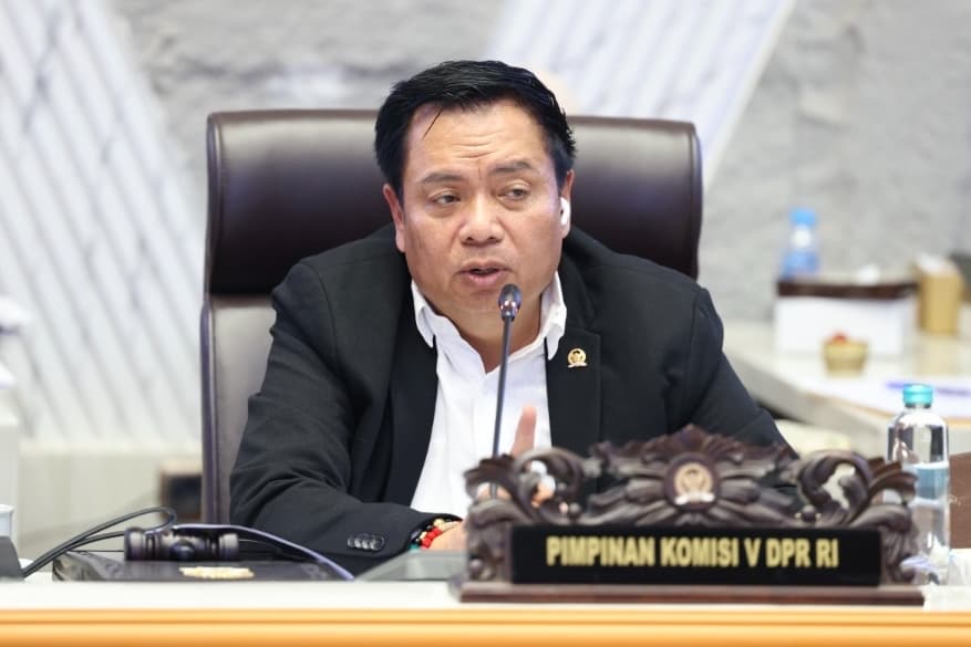 Komisi V DPR Evaluasi Jalan Tol, Pengelola Diminta Siapkan Alat Pemadam Kebakaran Mobil Listrik