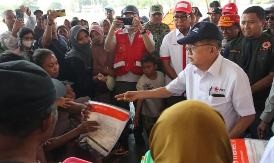 Gempa Flores Menewaskan 111 Orang, BNPB Catat 8.794 Gempa Susulan Masih Mengguncang NTT