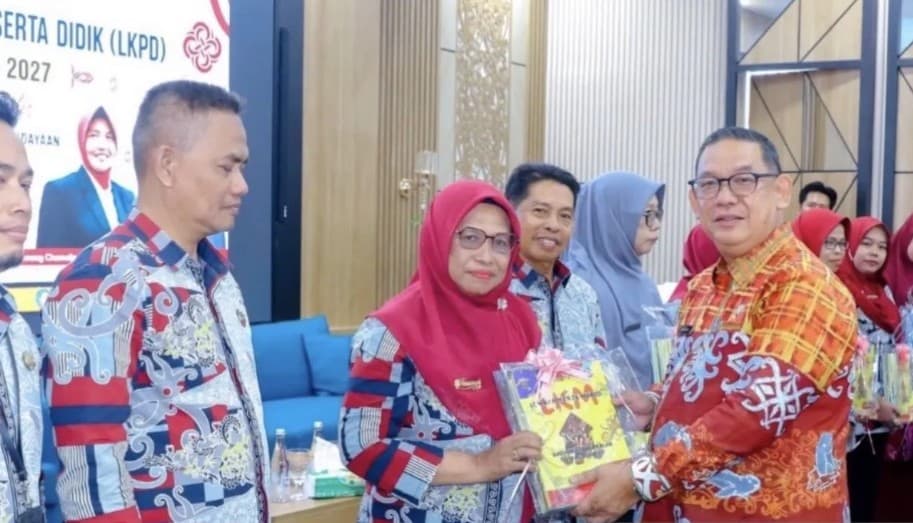 Pemkot Samarinda Distribusikan 687.755 LKPD Gratis untuk 90.456 Siswa SD dan SMP Negeri