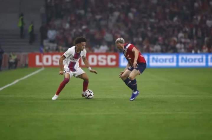 PSG Bangkit pada Menit Akhir dan Tahan Lille 2-2, Calvin Verdonk Turun pada Babak Kedua