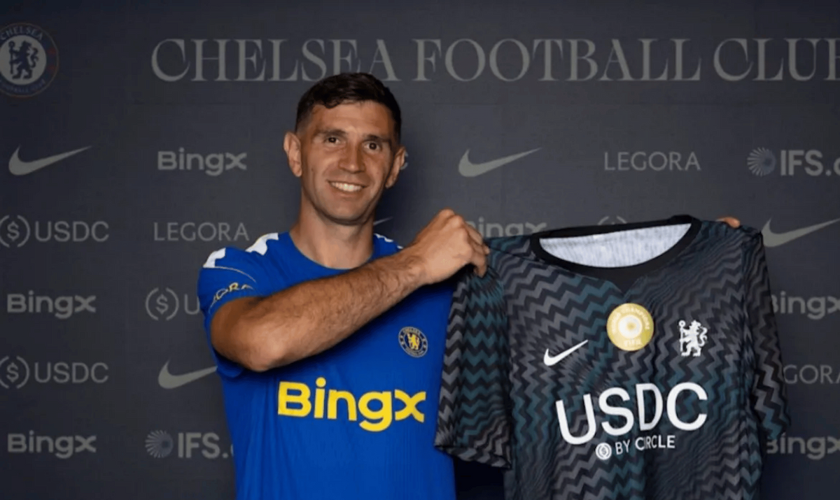 Chelsea Resmi Boyong Emiliano Martinez dari Aston Villa dengan Kontrak Tiga Tahun