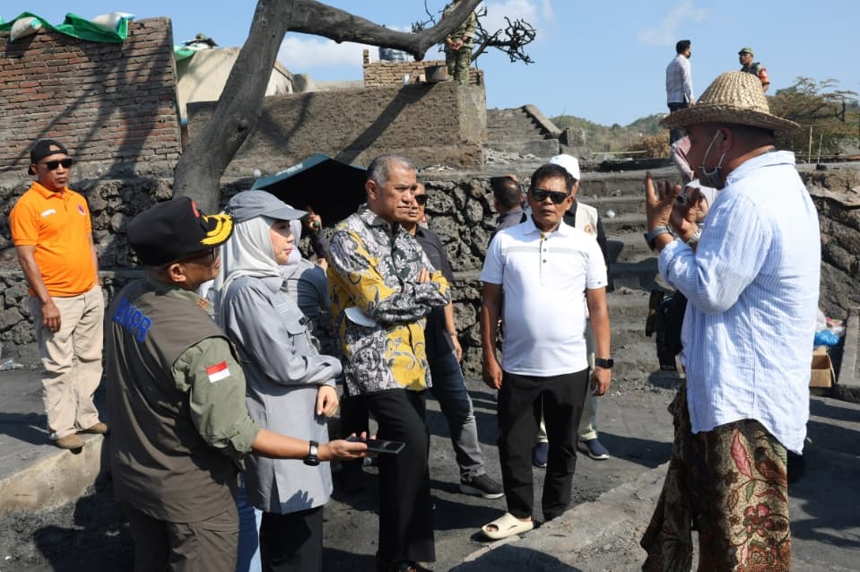 Komisi VIII DPR Dorong Rekonstruksi Desa Adat Sade Tetap Tradisional dan Perkuat Mitigasi Kebakaran