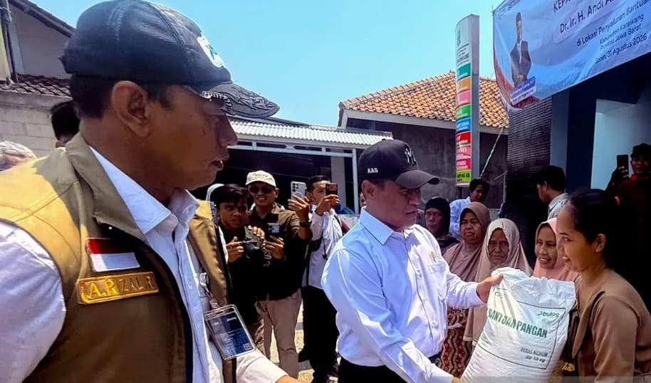 Bulog dan Bapanas Salurkan Lebih dari 181 Ribu Ton Beras kepada 6 Juta Penerima di Jawa Barat