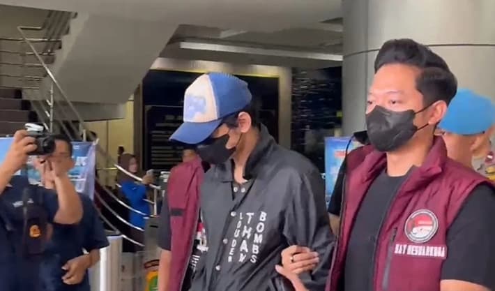 Polisi Menahan Aktor Revaldo Fifaldi dalam Kasus Narkoba, Rehabilitasi Belum Diajukan