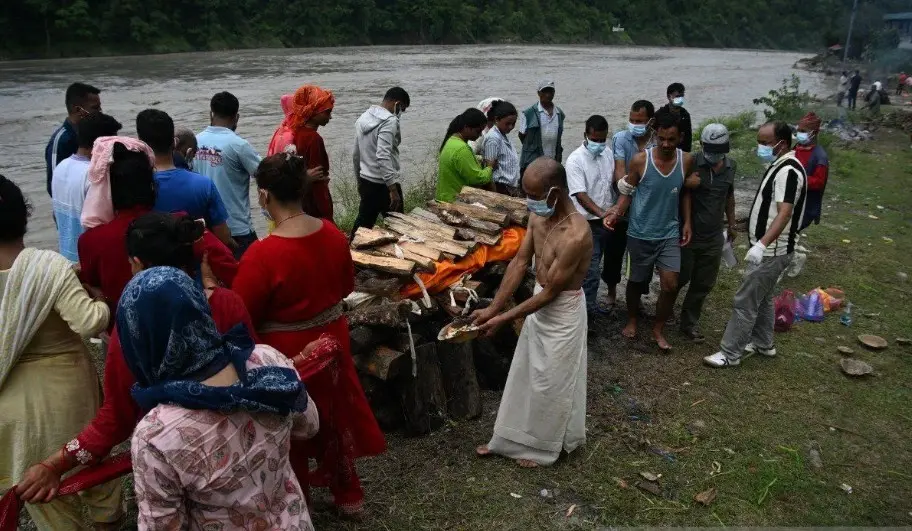 Banjir Bandang Nepal-China Tewaskan 919 Orang, Hampir 4.800 Korban Masih Hilang