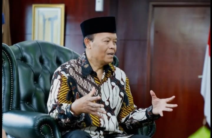 Hidayat Nur Wahid Mendorong Pembaruan DTSEN agar Mahasiswa Tak Kehilangan KIP Kuliah