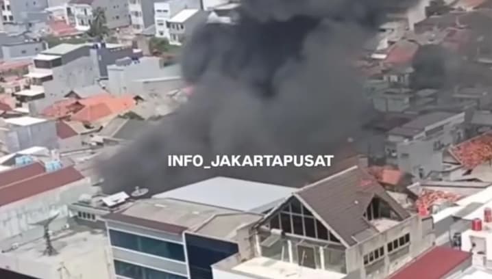 Pemkot Jakarta Pusat Memprioritaskan Bantuan Darurat untuk 880 Warga Terdampak Kebakaran Kebon Kelapa