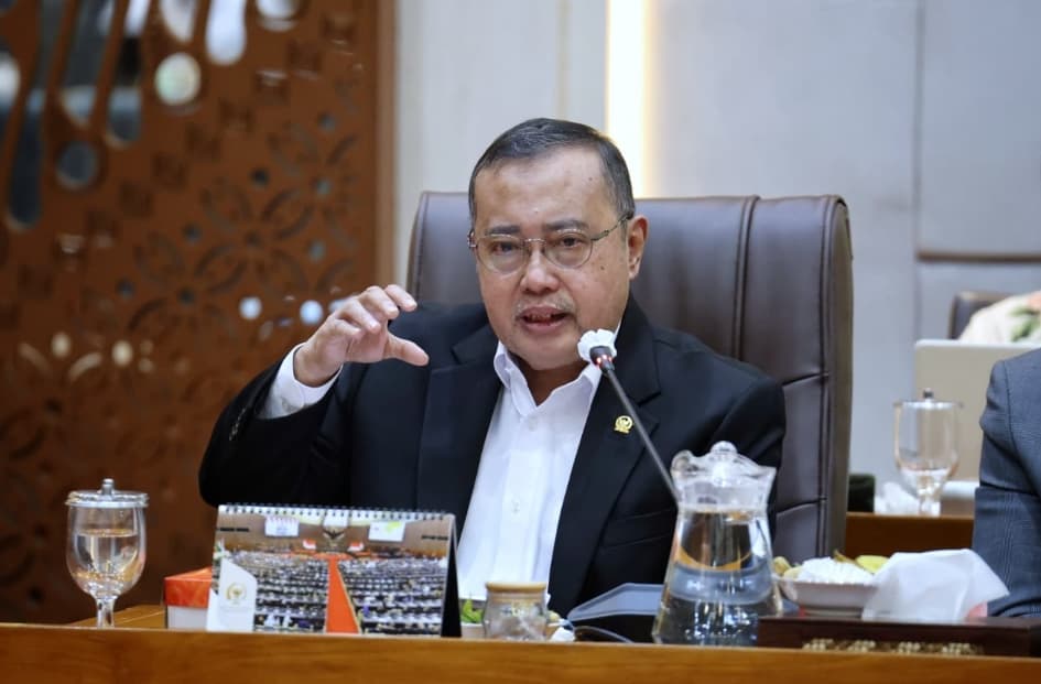 Komisi IX DPR Mendorong Pemerintah Menetapkan KLB di Wilayah Terdampak Kabut Asap Karhutla