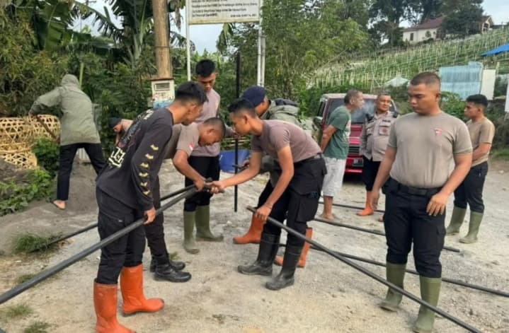 Gunung Sinabung Berstatus Siaga, Brimob Sumut Kerahkan 100 Personel untuk Hadapi Kondisi Darurat