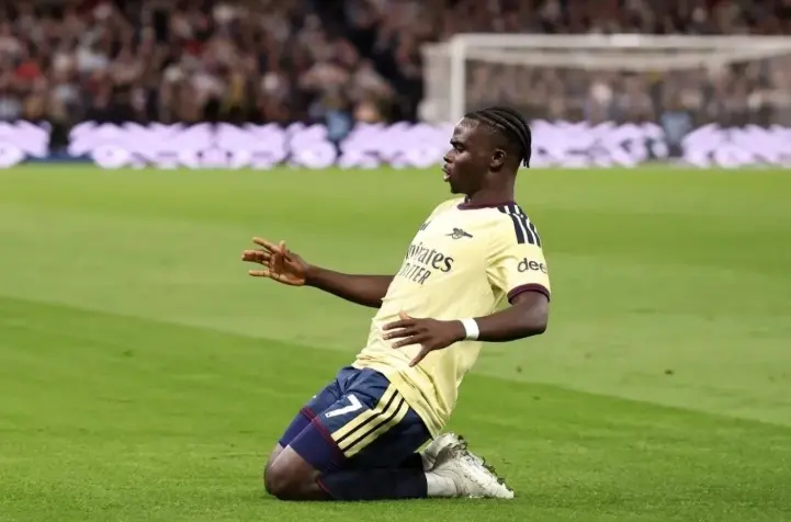 Bukayo Saka Cetak Gol Tunggal, Arsenal Taklukkan Aston Villa dan Tempel Manchester City