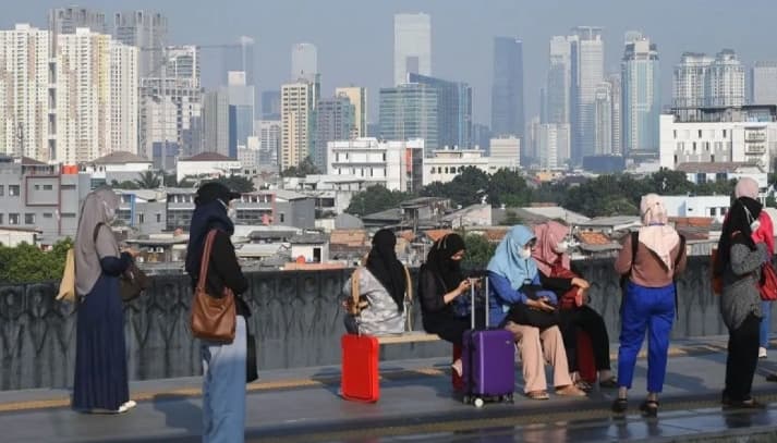 Kualitas Udara Jakarta Tidak Sehat bagi Kelompok Sensitif, Warga Disarankan Kurangi Aktivitas di Luar