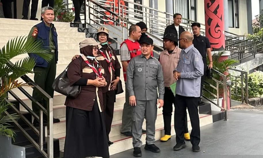 Kabut Asap Karhutla Menggagalkan Pendaratan Pesawat Menteri Kehutanan di Kalimantan Barat
