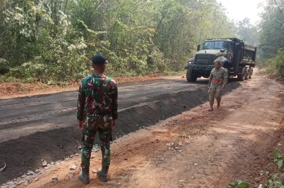 TNI dan Militer AS Perbaiki Jalan Tiga Kilometer di Baturaja dalam Super Garuda Shield 2026