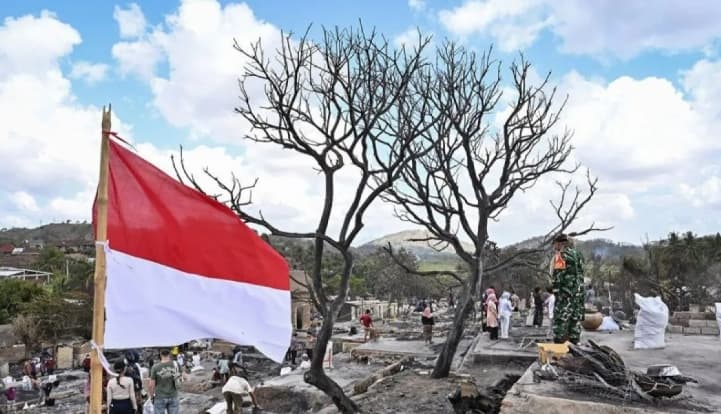 Kemenpar Siapkan Rekonstruksi Desa Adat Sade Pascakebakaran dengan Sistem Proteksi Terintegrasi