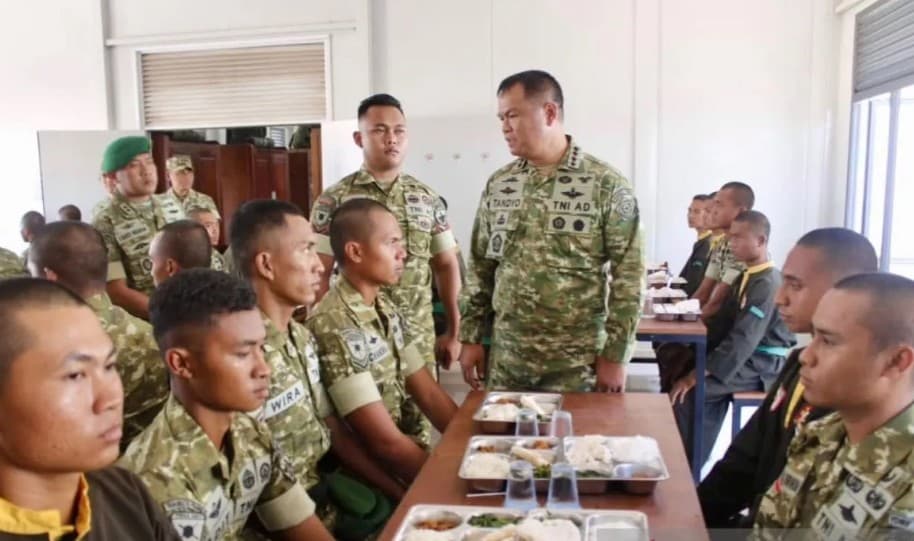 Wakil Panglima TNI Tinjau Yonif TP dan Koperasi Merah Putih di NTB, Pastikan Siap Layani Masyarakat