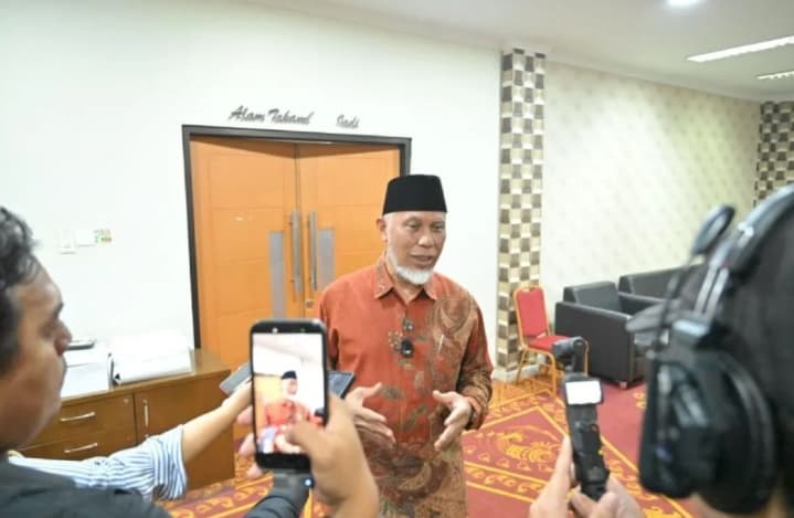 Pemprov Sumbar Menghentikan Operasional SPPG Palupuh Usai 237 Siswa dan Guru Alami Gangguan Kesehatan