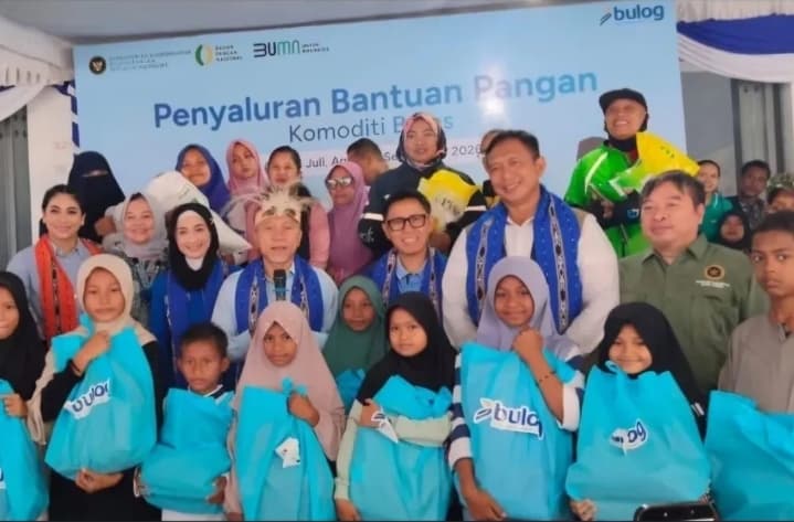 BULOG dan Pemerintah Mempercepat Bantuan Beras hingga Wilayah Timur Indonesia