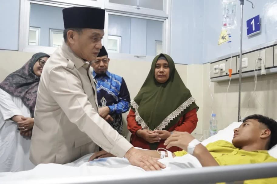 Wamenag Minta Dugaan Keracunan Santri Manbaul Hikam Diinvestigasi, Dapur MBG Dihentikan Sementara