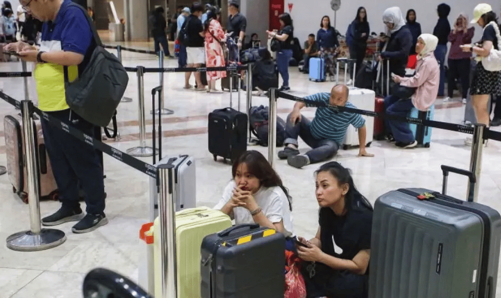 Erupsi Anak Krakatau Berdampak pada 33 Penerbangan di Bandara Soekarno-Hatta