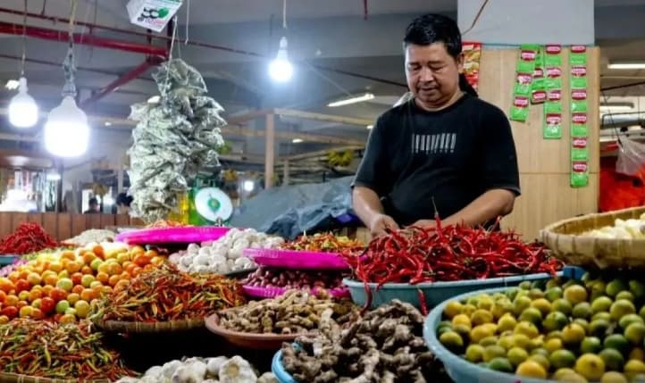 Harga Cabai Rawit Merah Tembus Rp84.000 per Kilogram, Telur Ayam Rp29.650