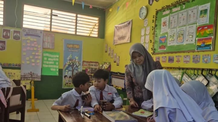 Pemkot Cimahi Pertahankan Sekolah Tatap Muka Meski Abu Anak Krakatau Mulai Terasa