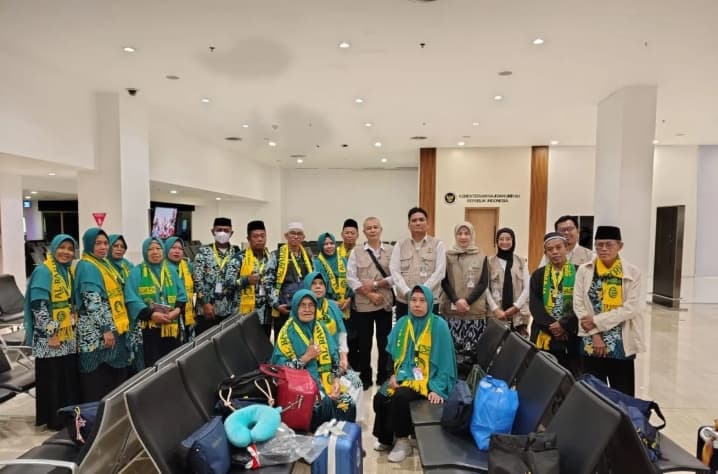 Kemenhaj Minta Biro Umrah Mitigasi Dampak Abu Anak Krakatau dan Pastikan Jamaah Tetap Terlayani
