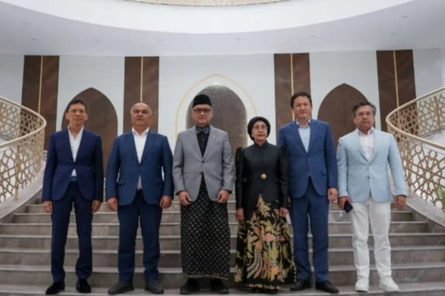Kementerian Haji dan Umrah Dorong Penerbangan Langsung Indonesia-Uzbekistan untuk Perkuat Wisata Religi