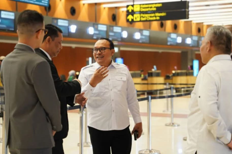 Ombudsman Desak Maskapai Beri Kepastian kepada Penumpang Terdampak Abu Gunung Anak Krakatau