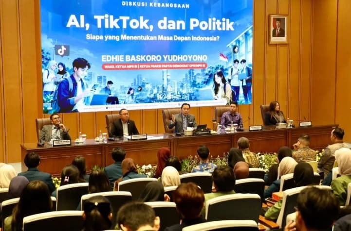 Ibas Mengajak Anak Muda Berpikir Kritis agar Tak Dikendalikan AI dan Algoritma