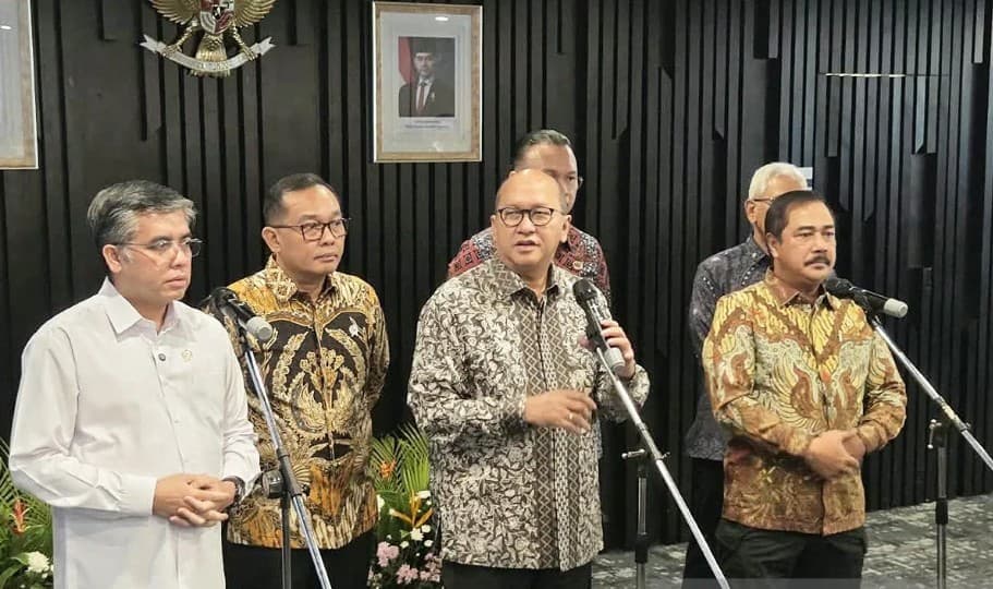 Pemerintah Pangkas Perizinan TKA Maksimal Lima Hari lewat Integrasi OSS