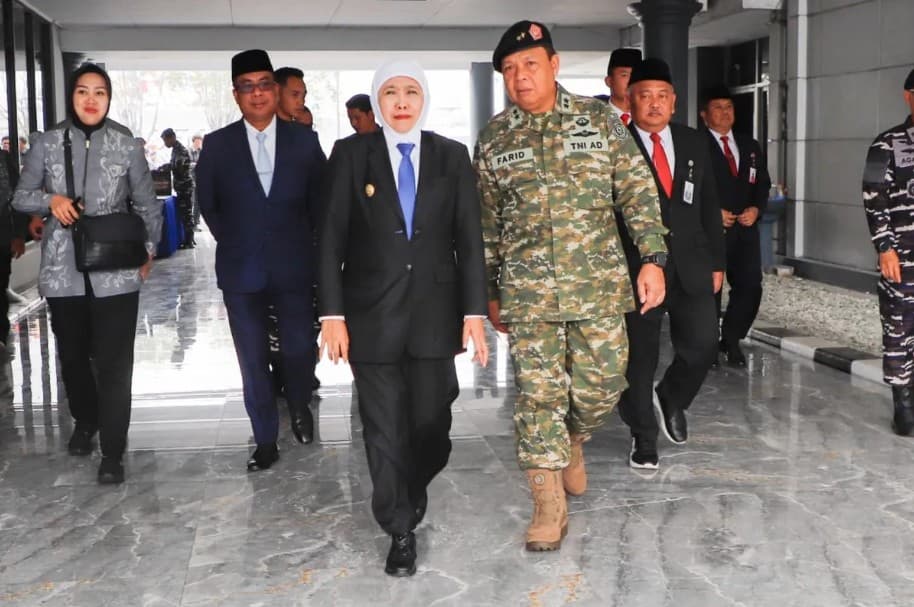 Khofifah Apresiasi TNI AL Jaga Kedaulatan dan Perkuat Konektivitas Maritim Indonesia