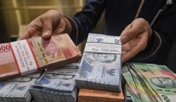 Rupiah Melemah Tipis ke Rp17.512 per Dolar AS pada Perdagangan Kamis Pagi