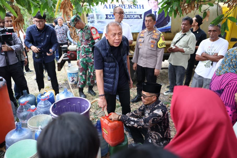 Saan Mustopa Tinjau Kekeringan Sukamaju, Bak Penampungan Air Segera Dibangun