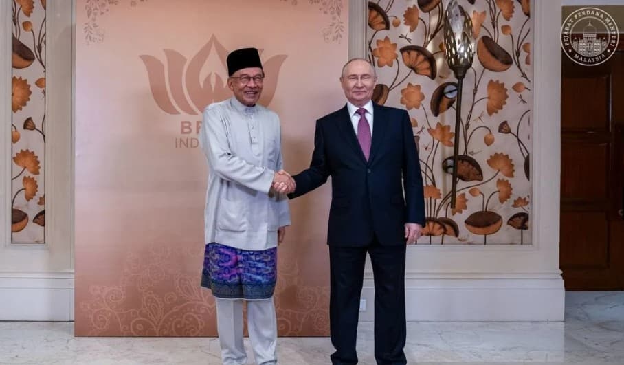 Anwar dan Putin Bahas Penerbangan Langsung hingga Perdagangan Malaysia-Rusia di KTT BRICS