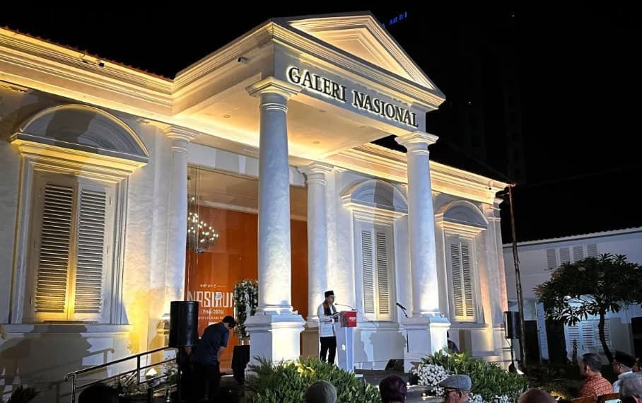 Fadli Zon Resmikan Pameran Penghormatan untuk Nasirun, Karya Sang Maestro Bersanding dengan Para Guru