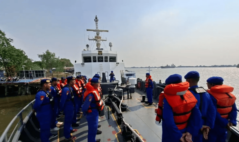 Polri Kerahkan Tiga Kapal dan Tim DVI, 130 Korban KM Virgo Masih Dicari