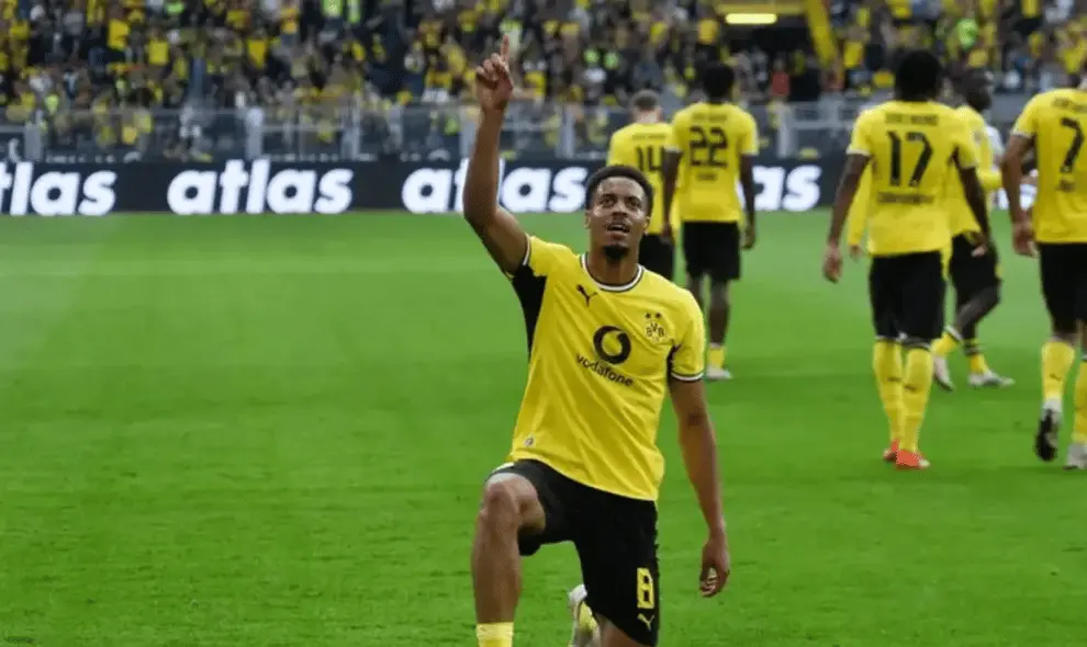 Felix Nmecha Borong Dua Gol, Borussia Dortmund Hajar Paderborn 3-0 dan Jaga Rekor Sempurna