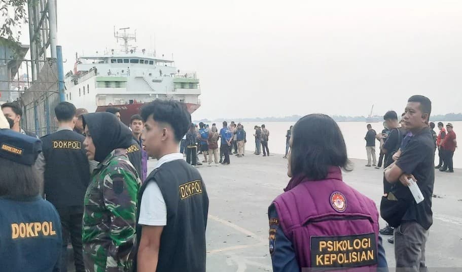 Polda Kalsel Terjunkan Tim Trauma Healing, 129 Korban Kapal Virgo Transport 8 Masih Dicari