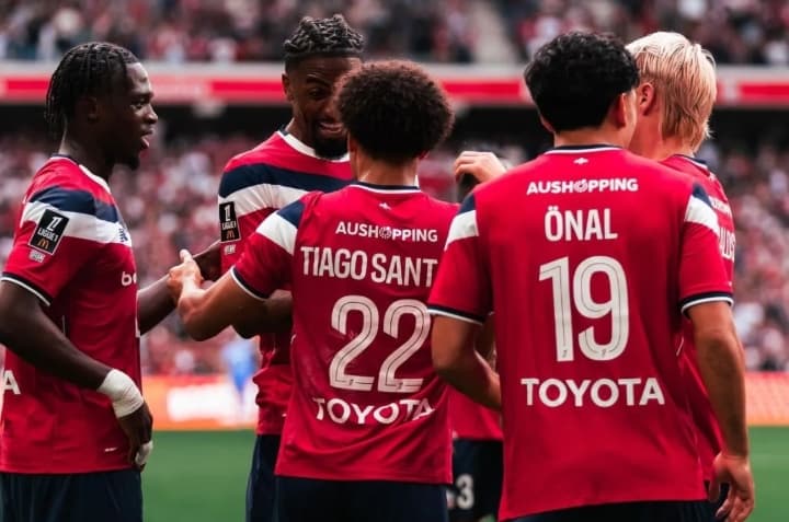 Lille Taklukkan Troyes 2-0 dan Puncaki Liga Prancis, Calvin Verdonk Hanya Duduk di Bangku Cadangan